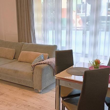 Apartament Na Kruczej Любин Экстерьер фото