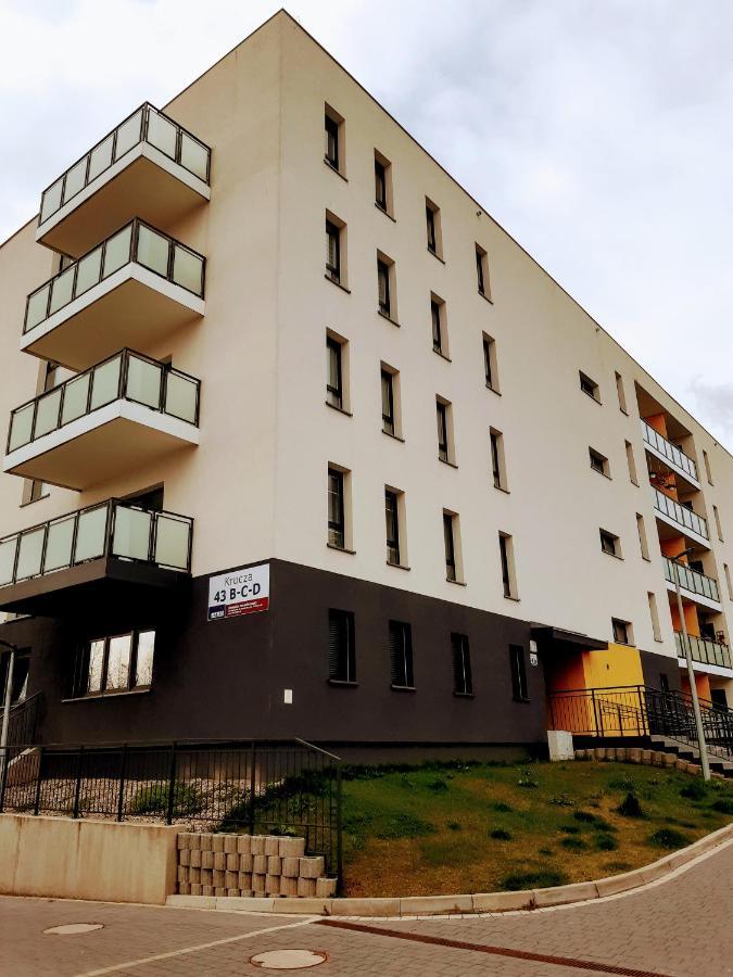 Apartament Na Kruczej Любин Экстерьер фото