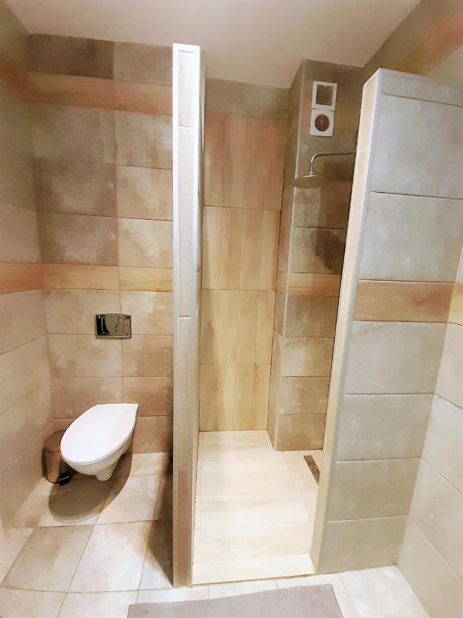 Apartament Na Kruczej Любин Экстерьер фото