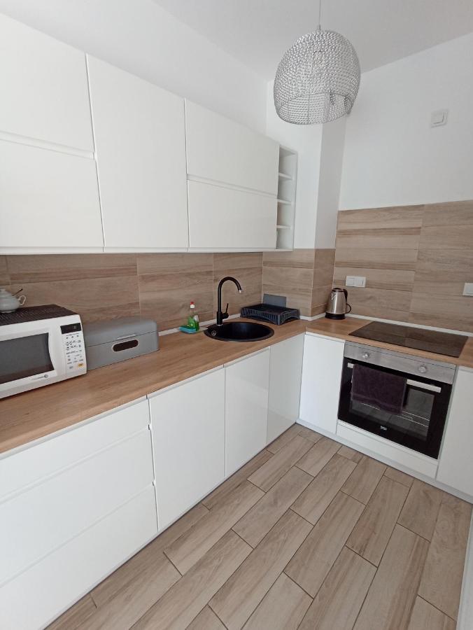 Apartament Na Kruczej Любин Экстерьер фото
